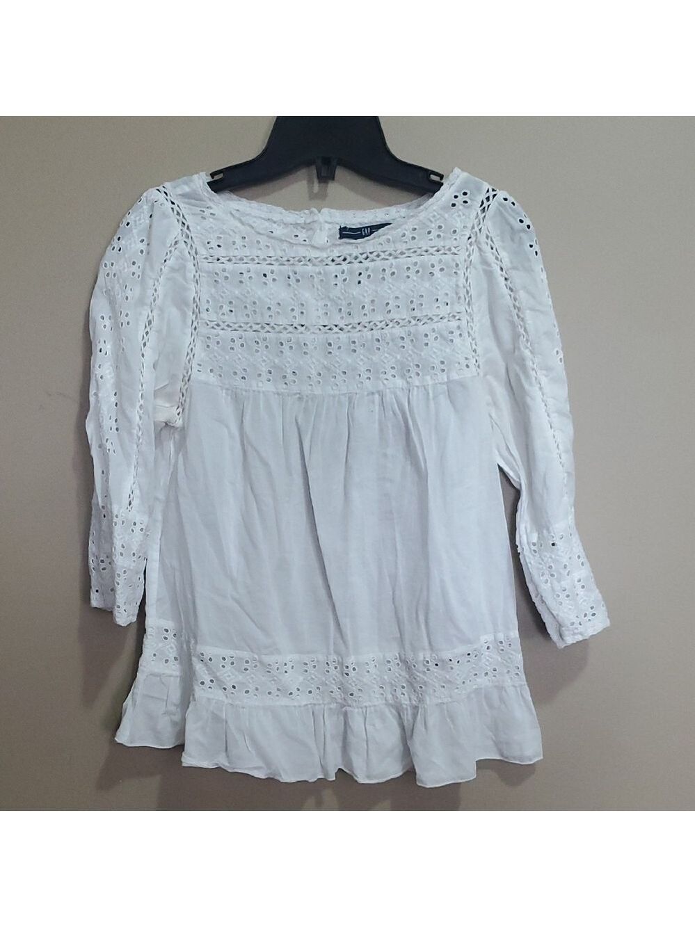 Gap White Eyelet Blouse Size Small